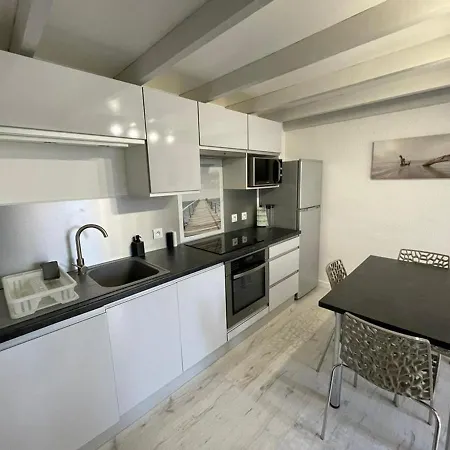 Patio Avec Terrasse, 6 Pers, Proche Port, - Fr-1-413-217 فيلة كابروتو